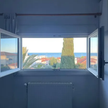 Σπίτι διακοπών La Croix Lorette- 190m2, 10 Personnes Max, 65m2 De Terrasse, Barbecue, 200m2 De Jardin, Parking, Wifi, Vue Mer,10min A Pied De Galets Αντίμπ